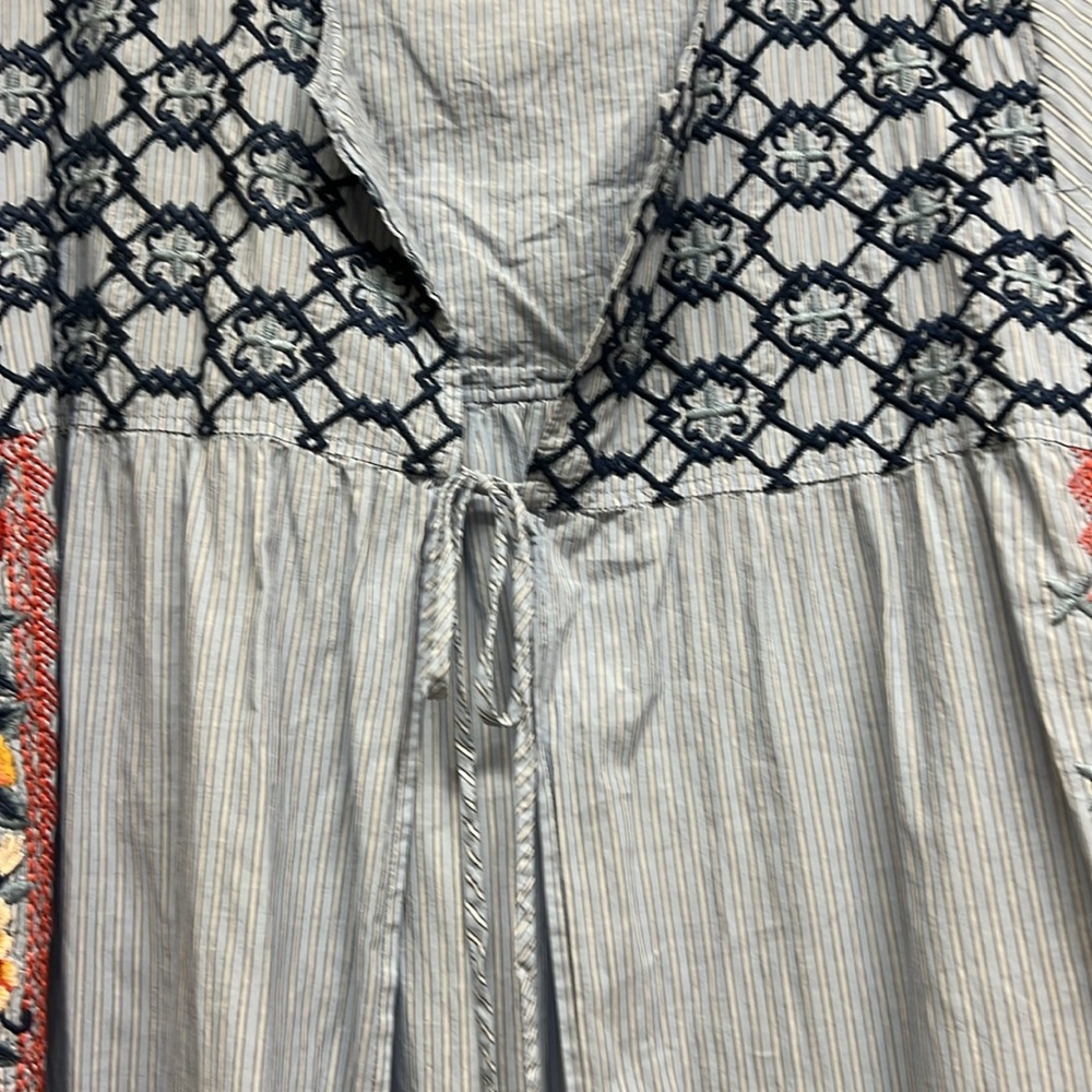 Johnny Was Blue And White Embroidered Cardigan Size Large - Picture 3 of 5